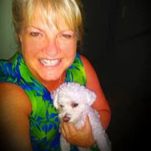 Profile image for pet sitter christine