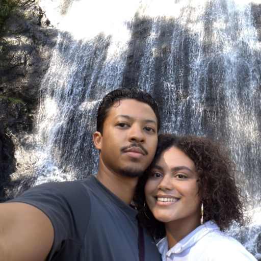 Profile image for pet sitters Julio & Laurianne