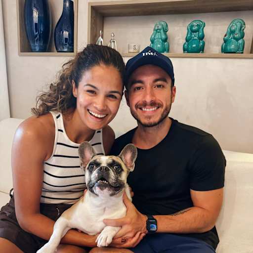 Profile image for pet sitters Jennifer & João Pedro
