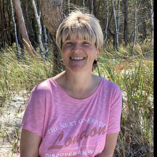 Profile image for pet sitter Simone