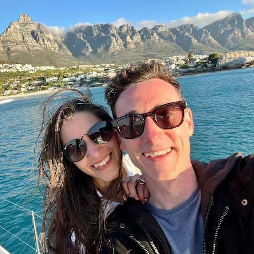 Profile image for pet sitters Fatima & Jonathan