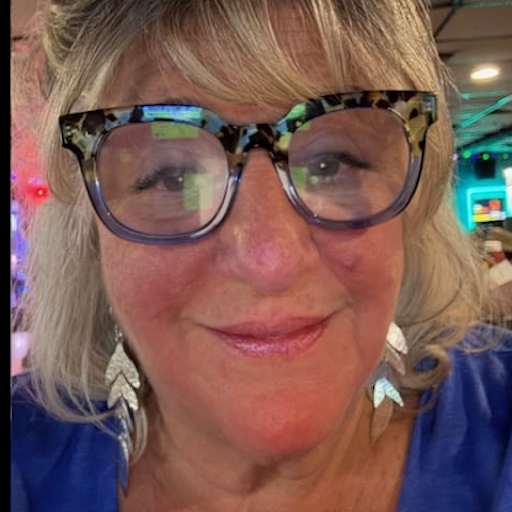 Profile image for pet sitter Kelley