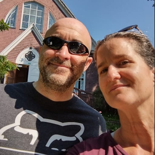 Profile image for pet sitters Julie & Sébastien