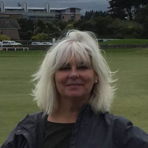 Profile image for pet sitters Leslie & Donna