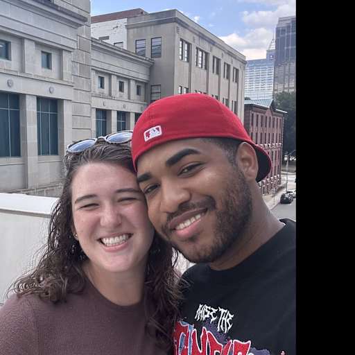 Profile image for pet sitters Elizabeth & Luis Carlos