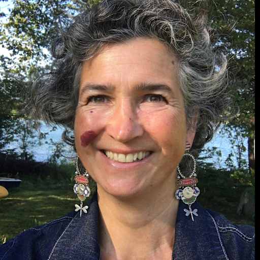 Profile image for pet sitter Julie