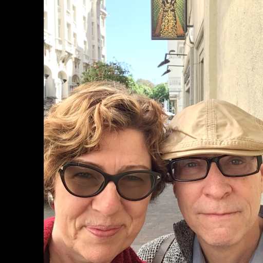 Profile image for pet sitters Margie & Joe & Joe 