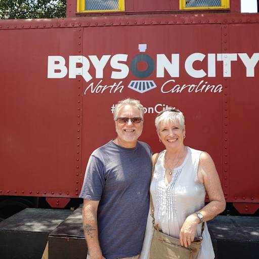 Profile image for pet sitters Janice Gallagher & John-marc 