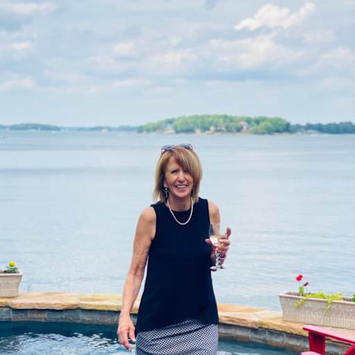 Profile image for pet sitter Trish