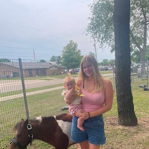Profile image for pet sitter Lillian