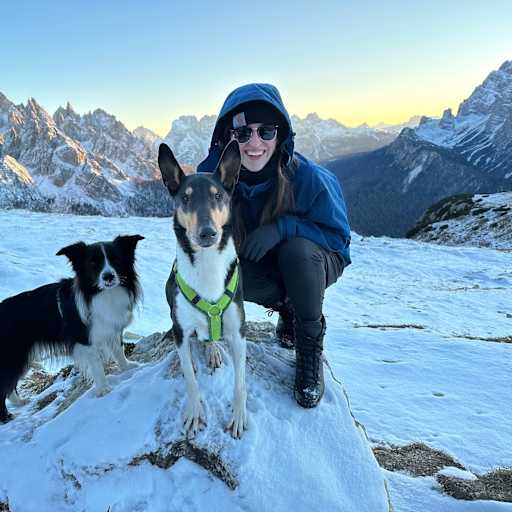 Profile image for pet sitter Elise