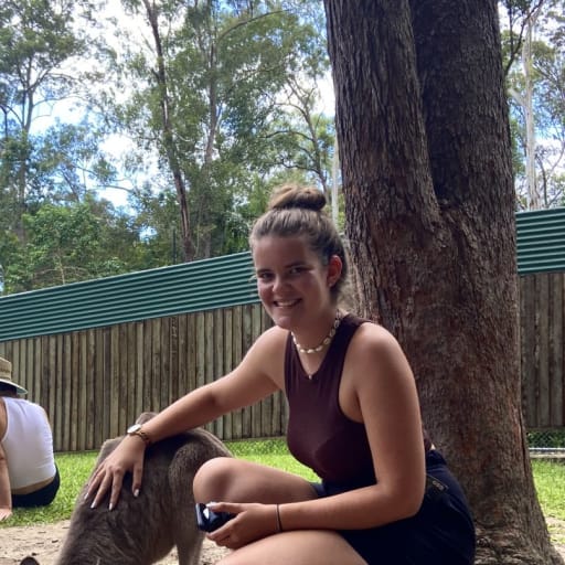 Profile image for pet sitter Jasmin