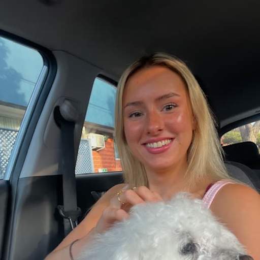 Profile image for pet sitter charlotte