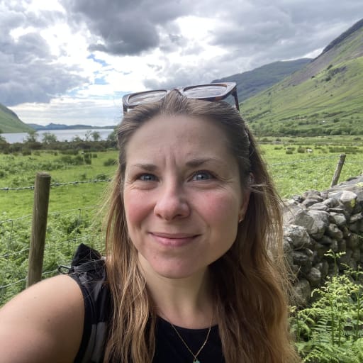 Profile image for pet sitter Paula