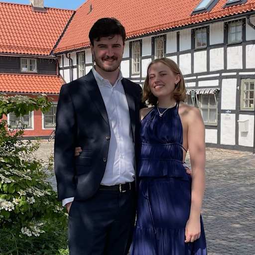 Profile image for pet sitters Sara & Jamie