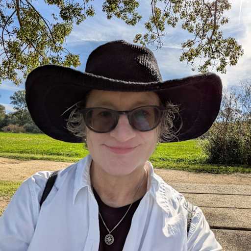 Profile image for pet sitter Dana