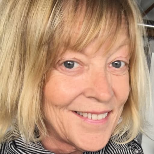 Profile image for pet sitter Pamela
