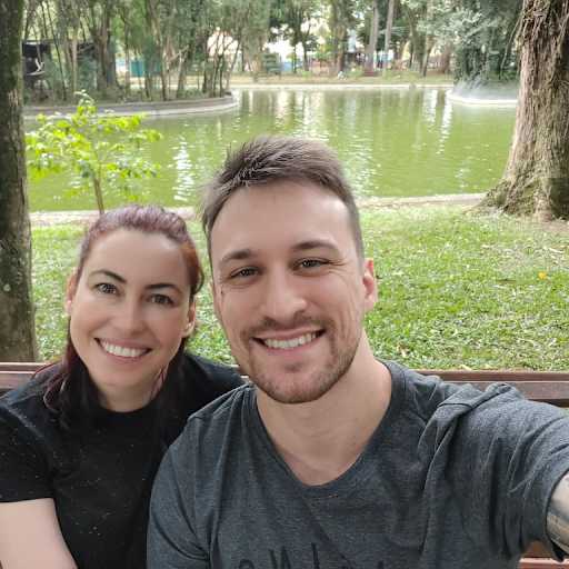 Profile image for pet sitters Lucas & Marcele