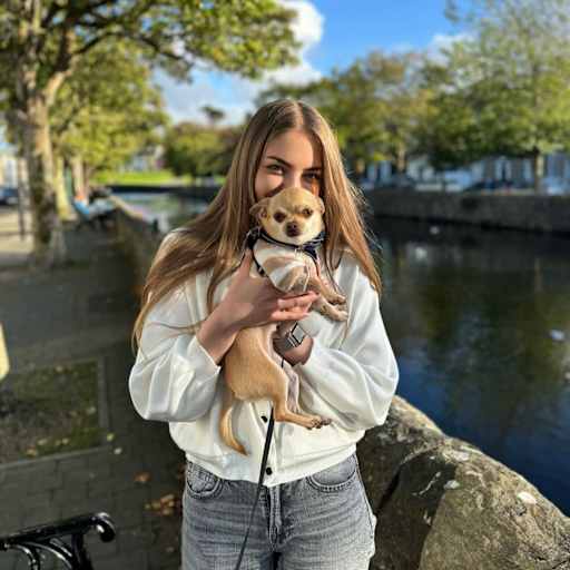 Profile image for pet sitters Albina & Tamara