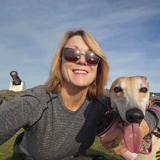 Profile image for pet sitter Rhonda