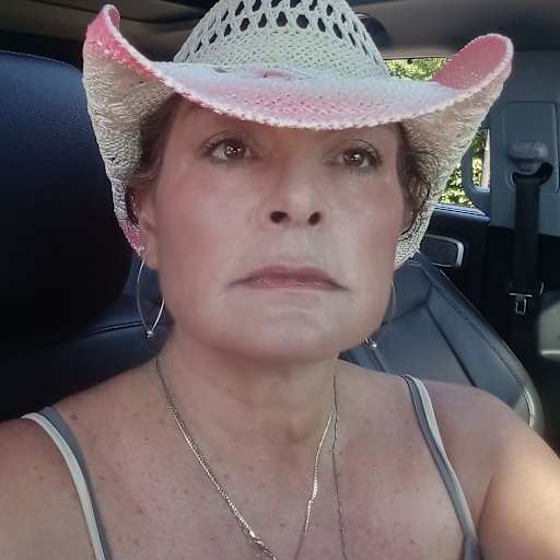 Profile image for pet sitter Trish