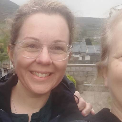 Profile image for pet sitter Aileen