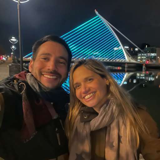 Profile image for pet sitters Jennifer & Agustin
