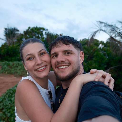 Profile image for pet sitters Laureen & Luca