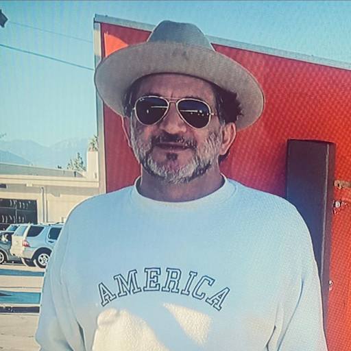 Profile image for pet sitter Ofer