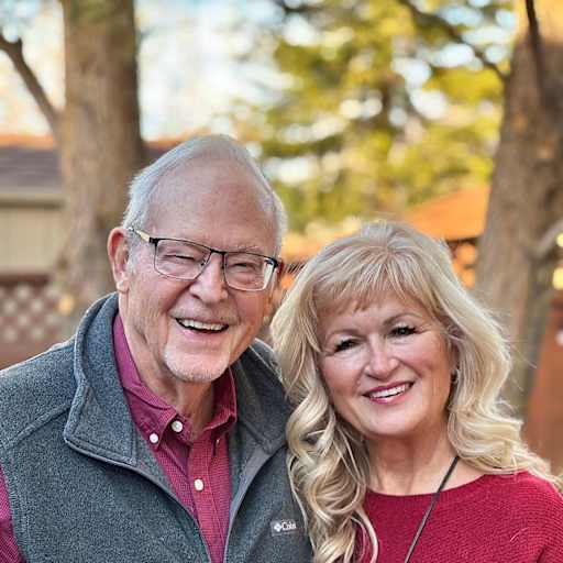Profile image for pet sitters Lee Anne & Curt