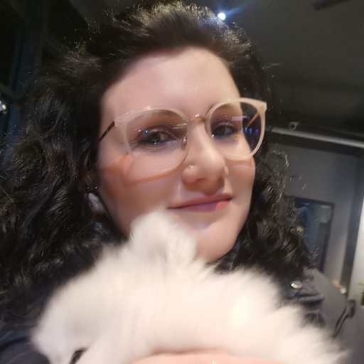 Profile image for pet sitter Laura