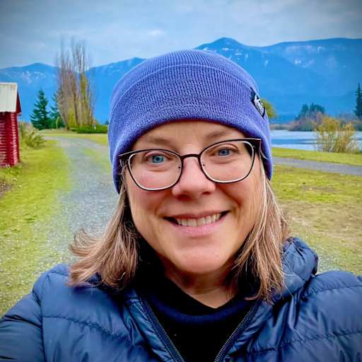 Profile image for pet sitter Lori