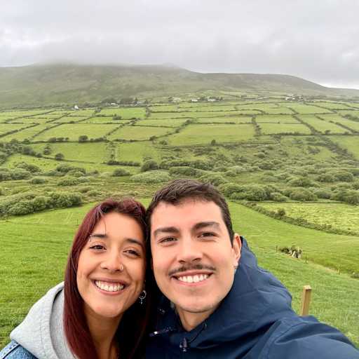 Profile image for pet sitters Natalia & Joaquin