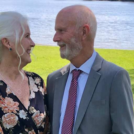 Profile image for pet sitters Cindy & Craig