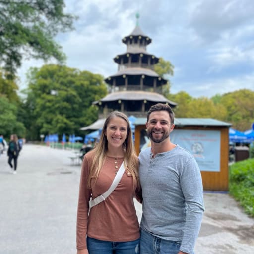 Profile image for pet sitters Chelsey & Brad