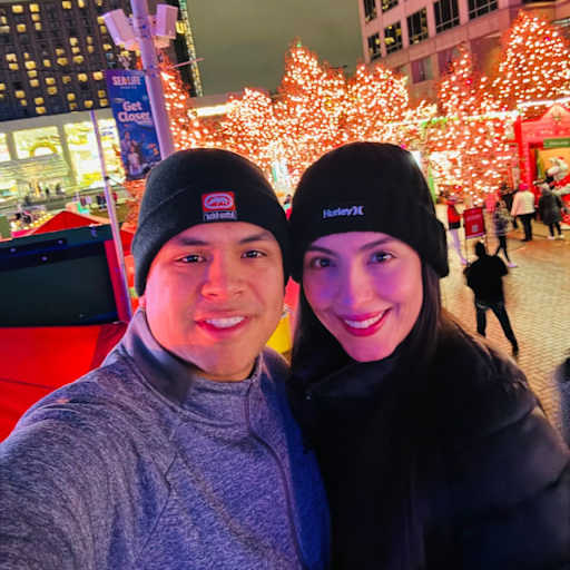 Profile image for pet sitters David & Leidy 