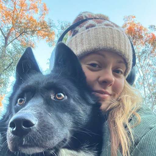 Profile image for pet sitter Elana