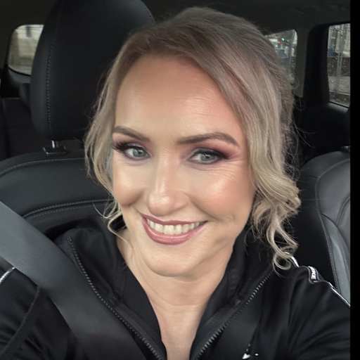 Profile image for pet sitters Diana & Andy