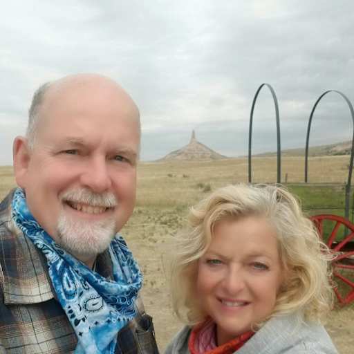 Profile image for pet sitters Dan & Karleen