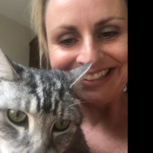 Profile image for pet sitters Gwendolyn & Robert
