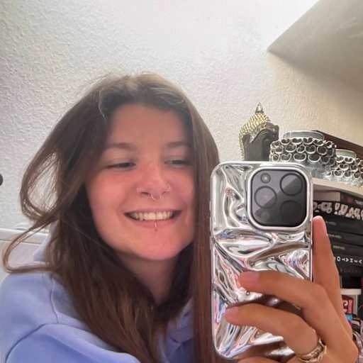 Profile image for pet sitter Benita