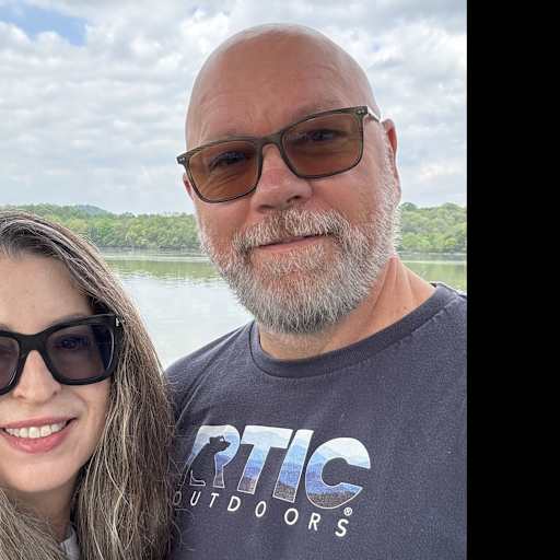 Profile image for pet sitters Liz & Bill