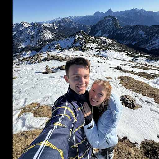 Profile image for pet sitters Nina & Filip