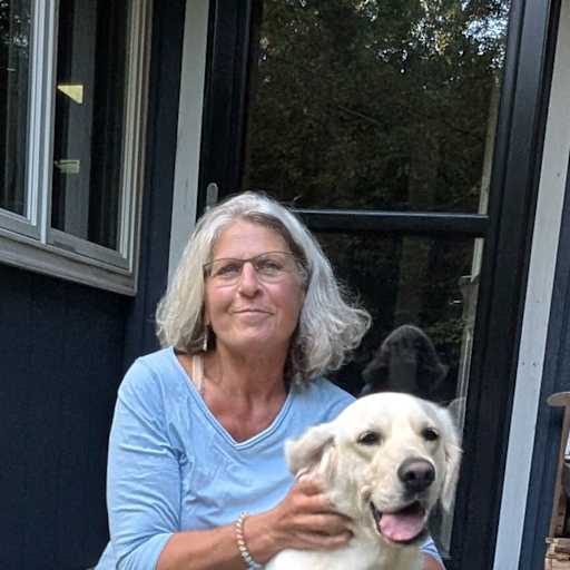 Profile image for pet sitter Amy