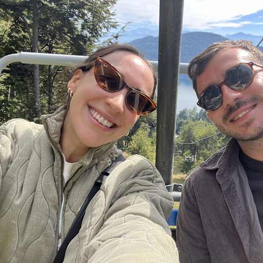 Profile image for pet sitters Agustina & Benjamin