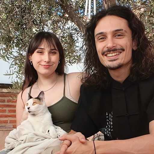 Profile image for pet sitters Laura & Mario