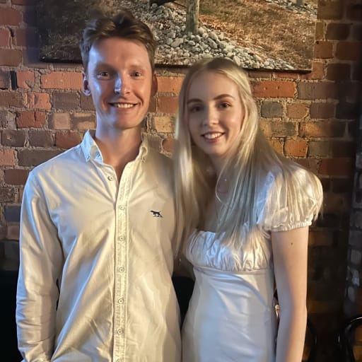 Profile image for pet sitters Matthew & Georgia 