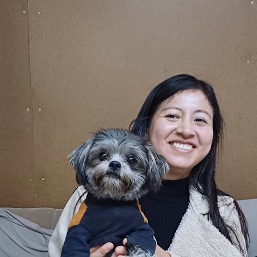 Profile image for pet sitter Ximena