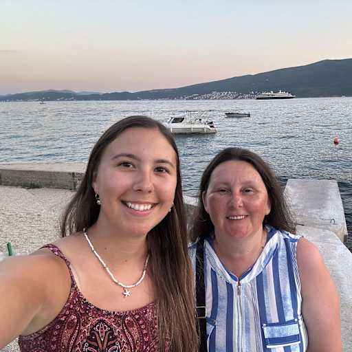 Profile image for pet sitters Anastasja & Jasmina