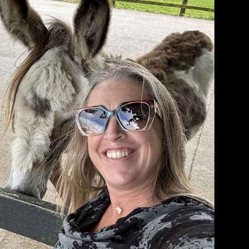 Profile image for pet sitter Juanita